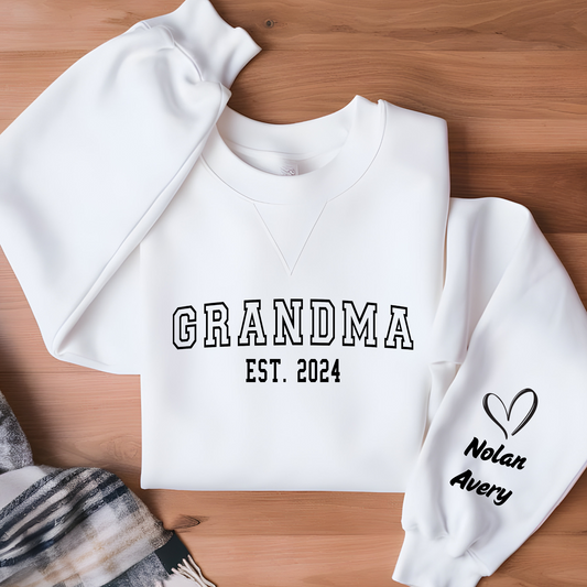 Custom Grandma Sweatshirt, Grandma est 2024 shirt, Personalized Grandma Apparel, New Grandma gift, Unique Grandma shirt, Custom grandma hoodie, personalized grandma sweater, Grandma Love Shirt, Grandma Lift Clothing, Grandmother Established 2024