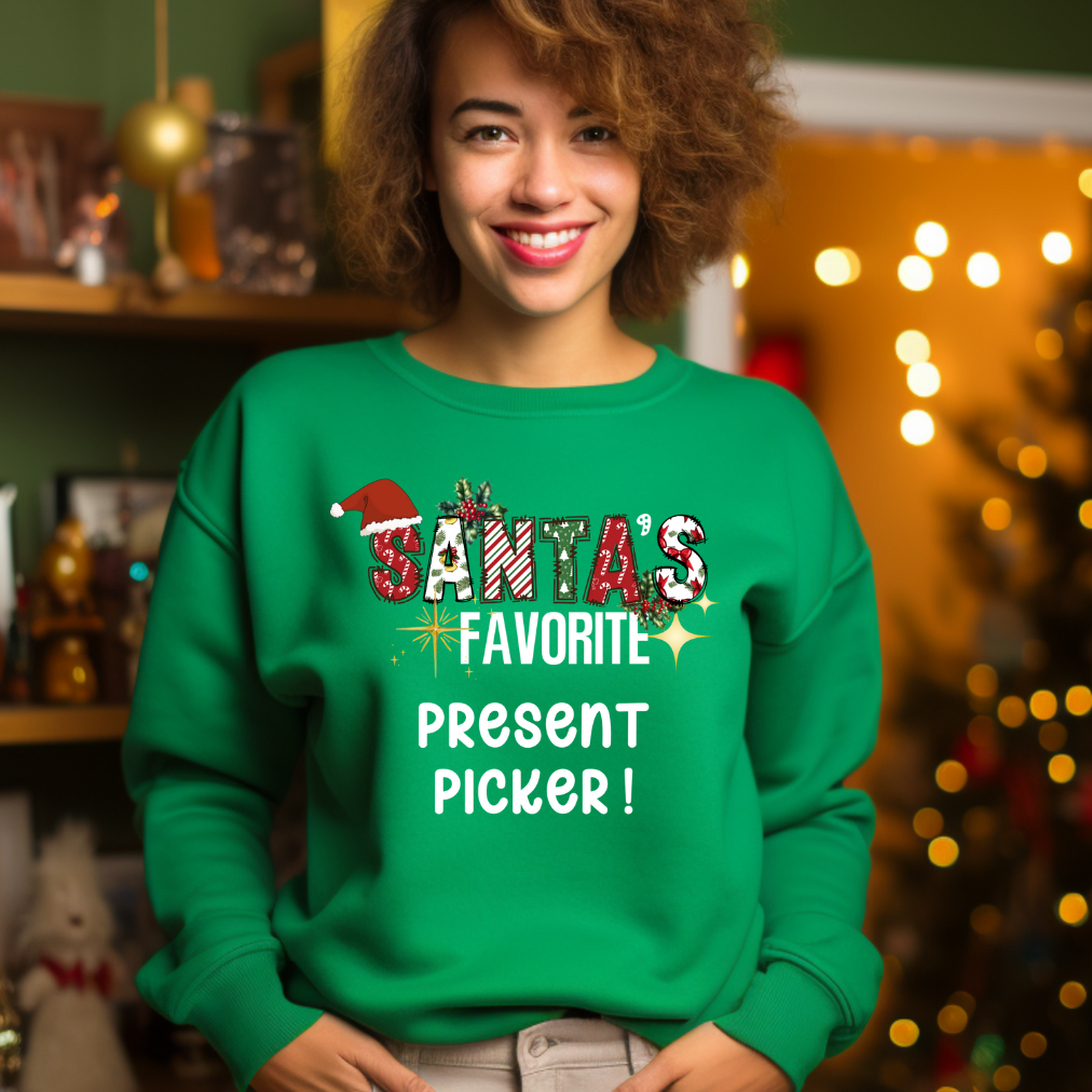 Funny Family "Santa's Favorite" Christmas Holiday Santa Graphic Unisex Shirt